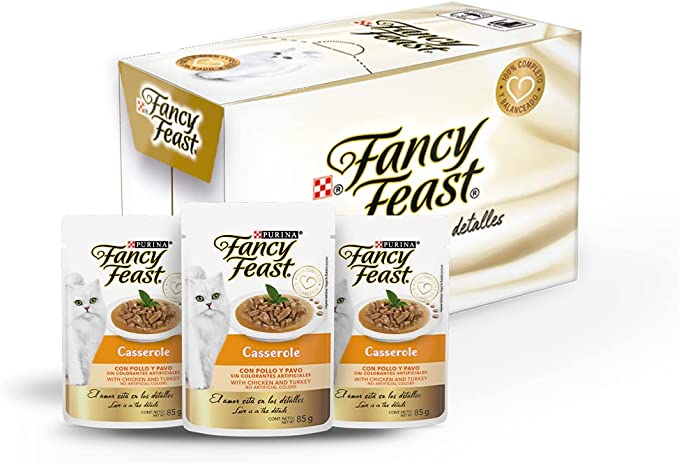 Caja con 12 piezas de Fancy Feast Pouch Casserole Pavo y Pollo 85g - Alimento para gato